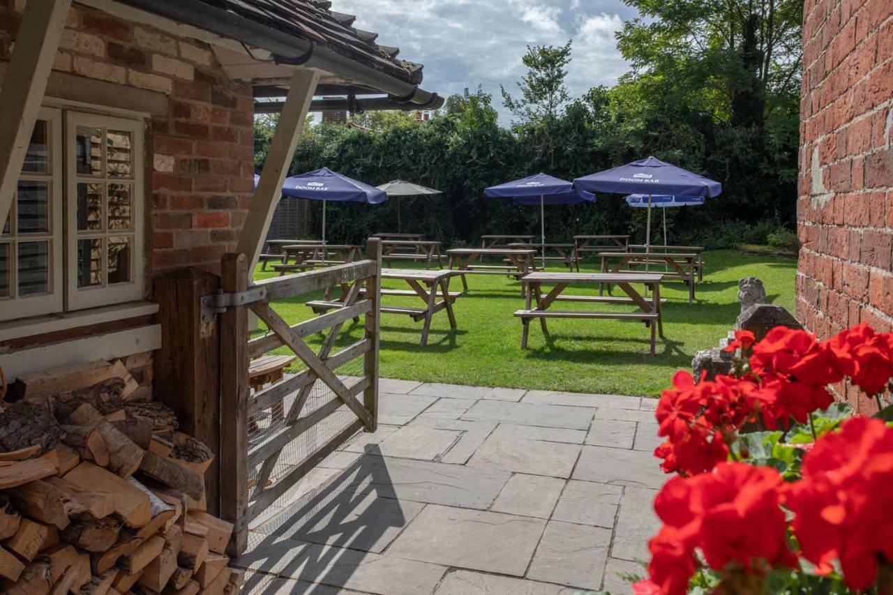 The White Lion, 4* Soberton
